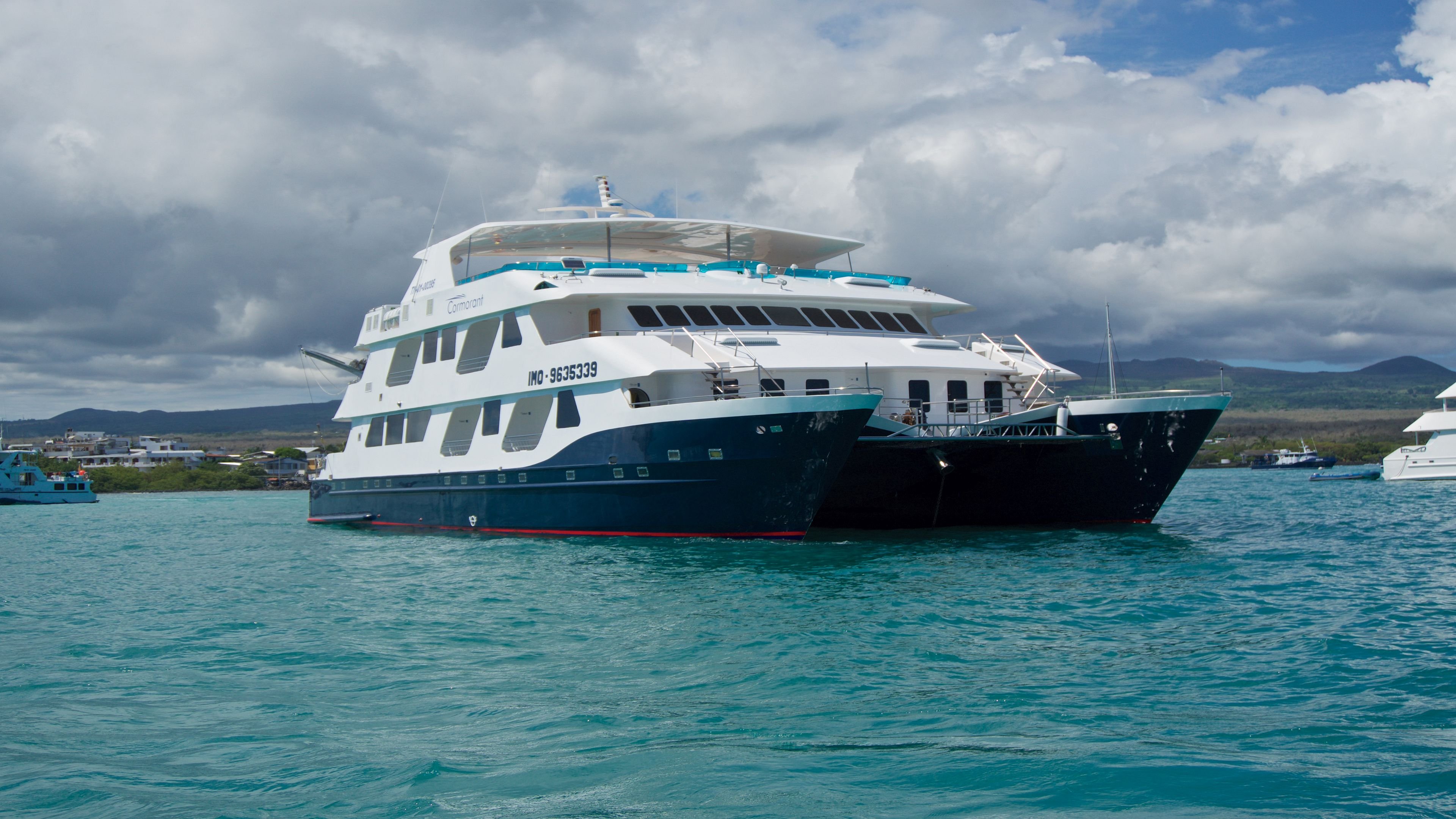 Cormorant Catamaran, Galapagos