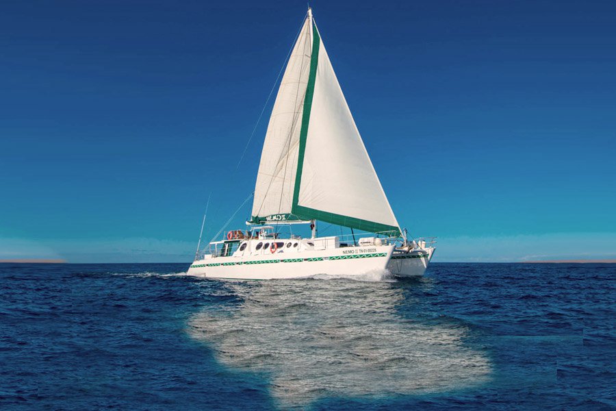 Nemo II Catamaran, Galapagos